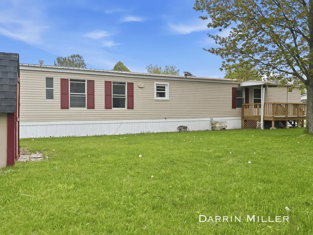 84 Maple Court Muskegon Charter Township MI 49445