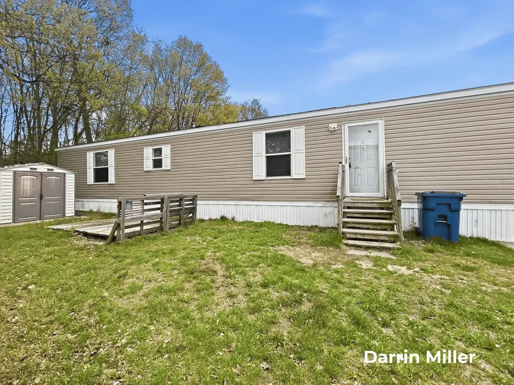 1436 Sarnia Street Muskegon City MI 49444