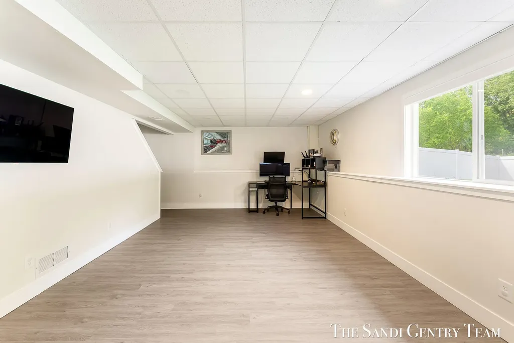 10775 Lance Avenue Allendale Charter Township MI 49401