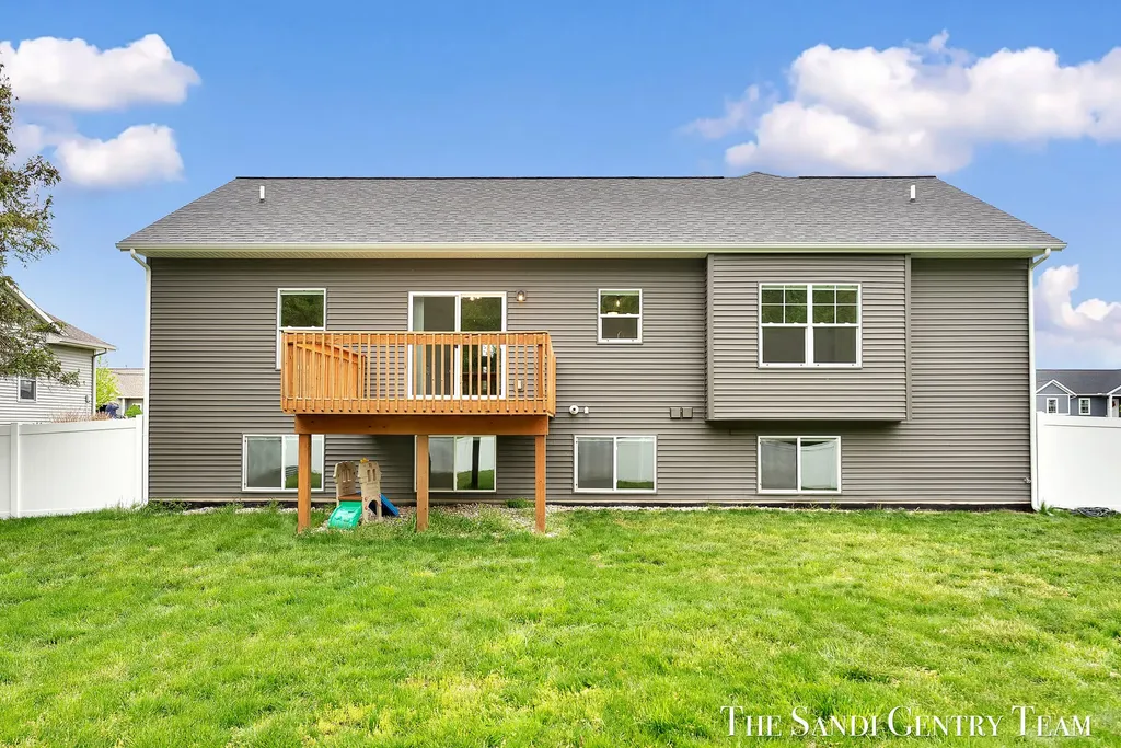 10775 Lance Avenue Allendale Charter Township MI 49401
