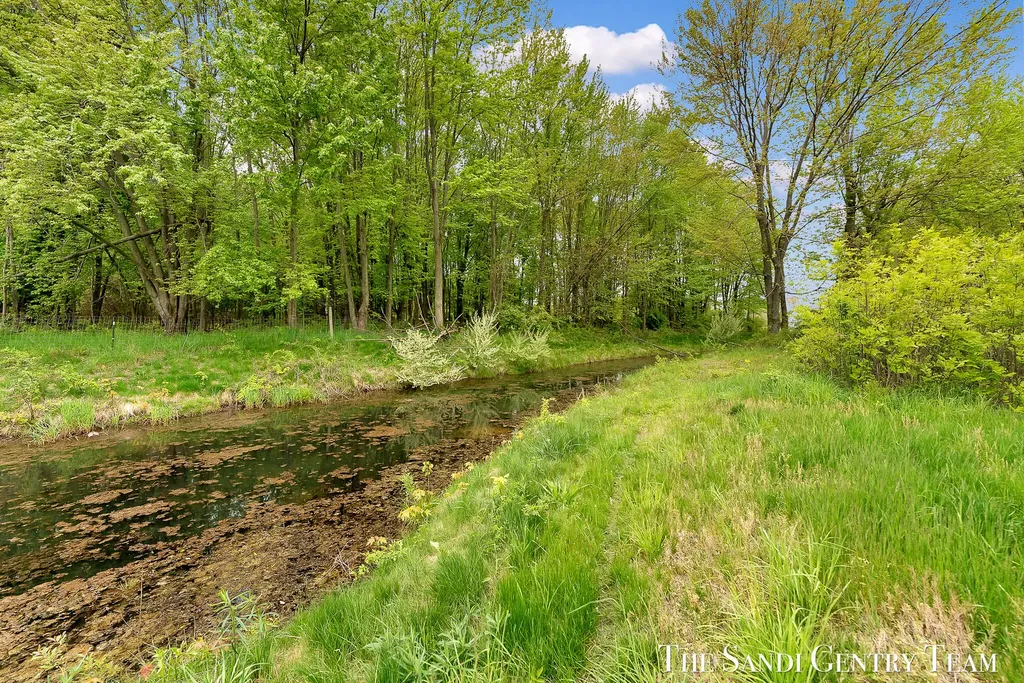 10775 Lance Avenue Allendale Charter Township MI 49401