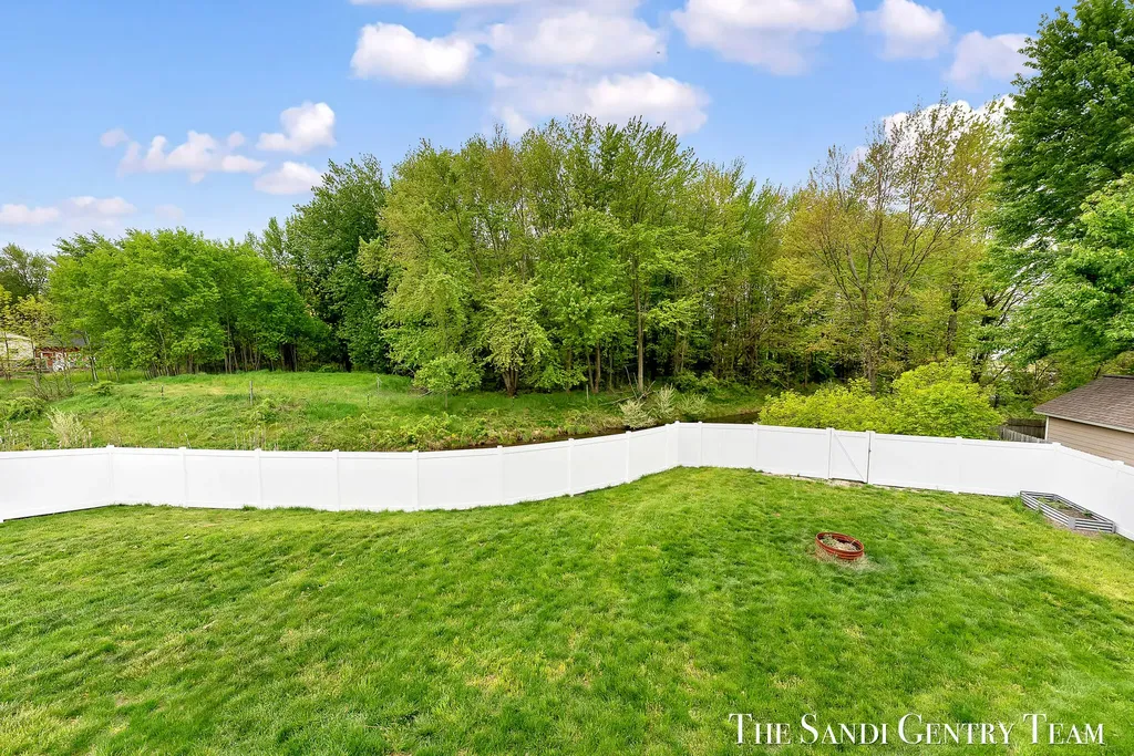 10775 Lance Avenue Allendale Charter Township MI 49401
