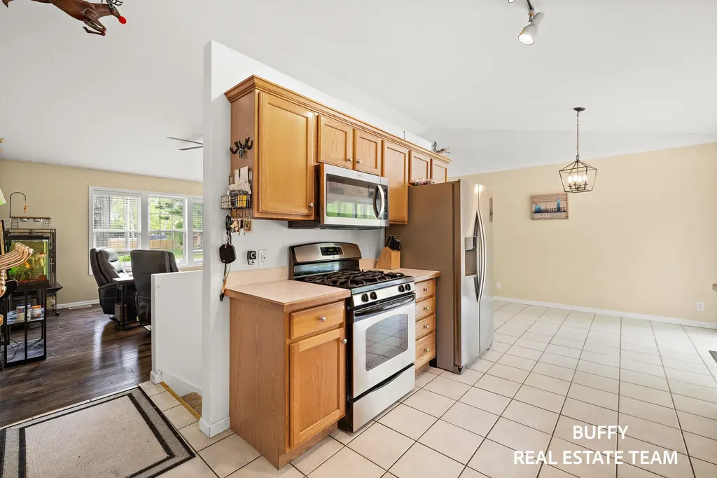 15892 Groesbeck Street Grand Haven Charter Township MI 49417