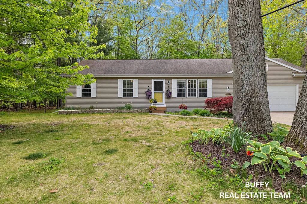 15892 Groesbeck Street Grand Haven Charter Township MI 49417