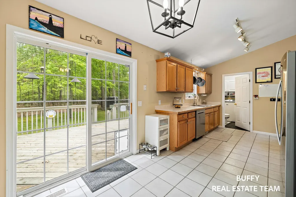 15892 Groesbeck Street Grand Haven Charter Township MI 49417