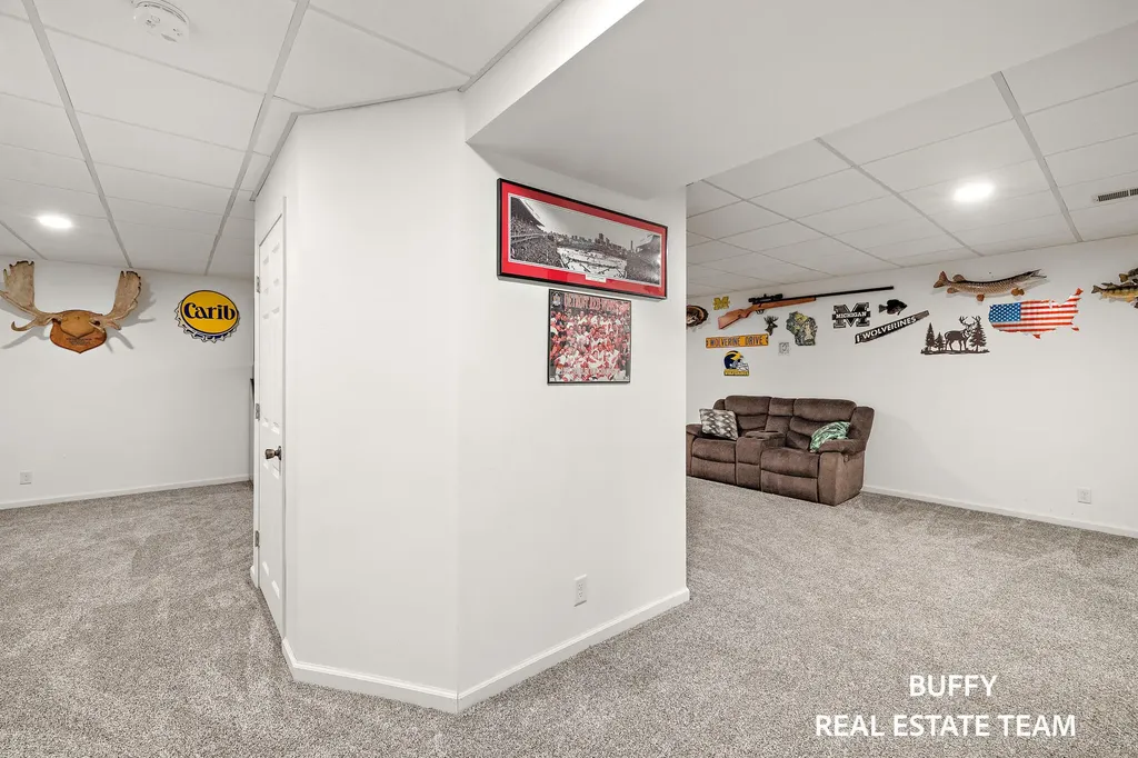15892 Groesbeck Street Grand Haven Charter Township MI 49417