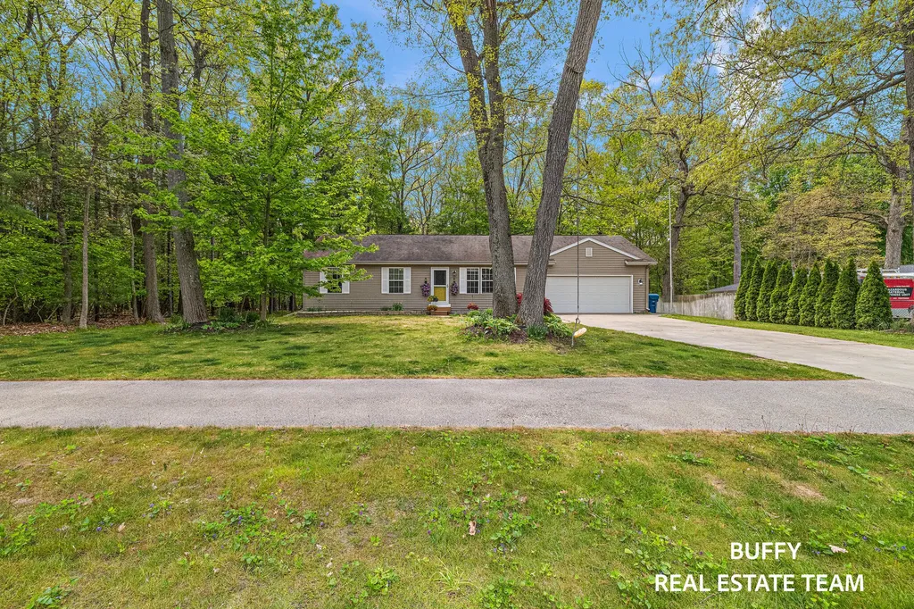 15892 Groesbeck Street Grand Haven Charter Township MI 49417