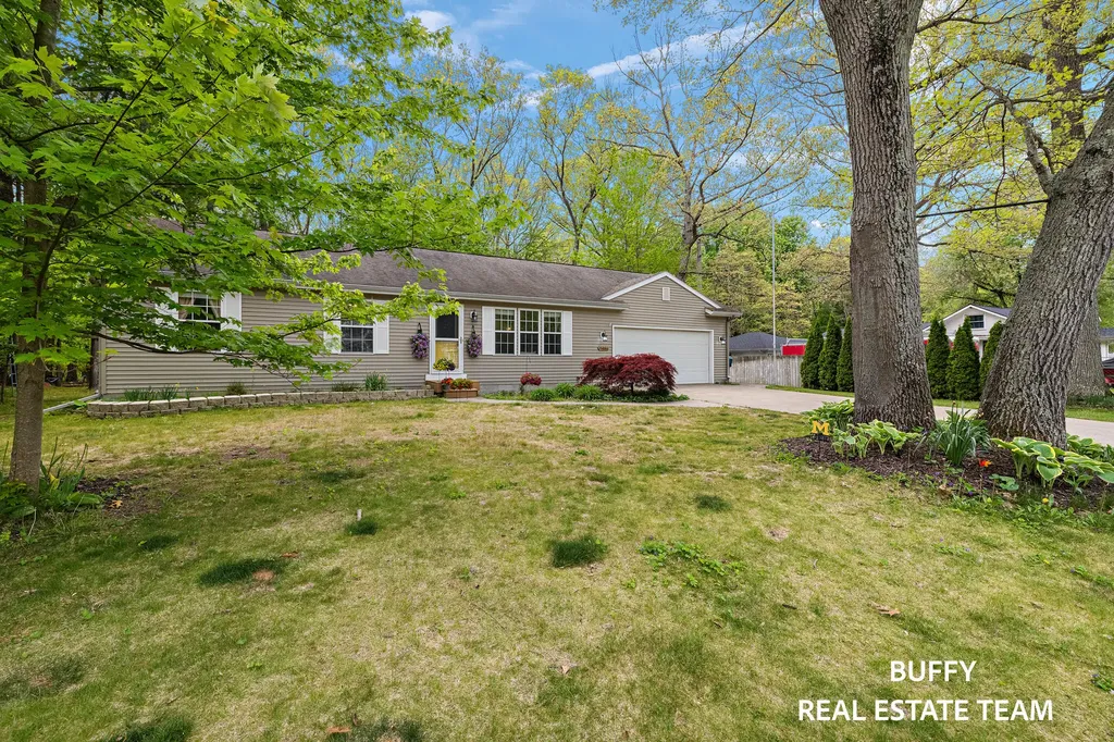 15892 Groesbeck Street Grand Haven Charter Township MI 49417