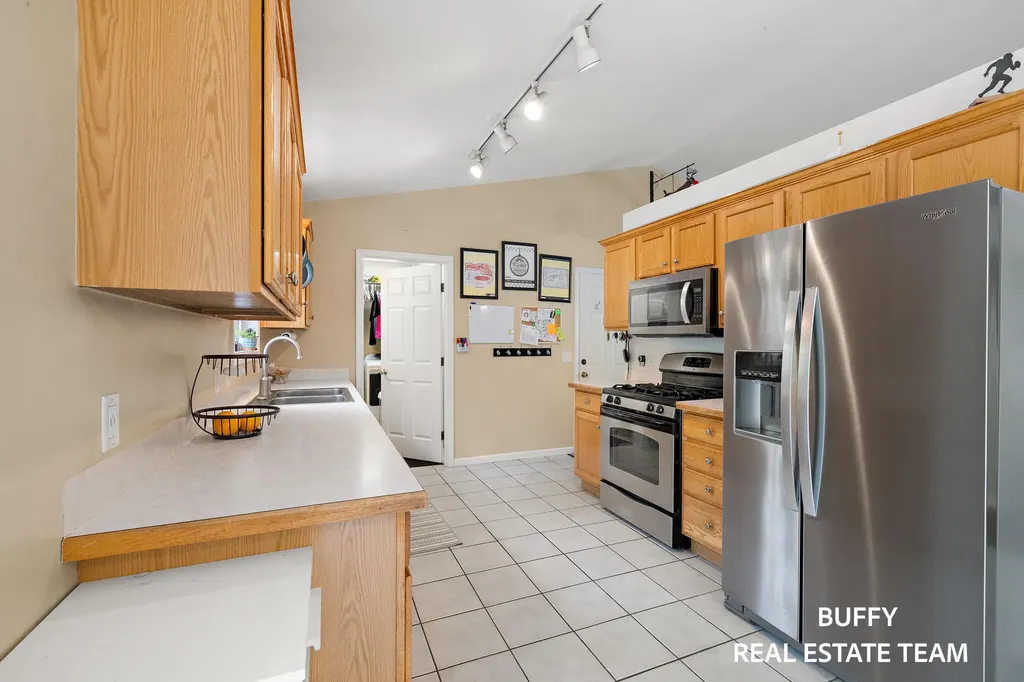 15892 Groesbeck Street Grand Haven Charter Township MI 49417