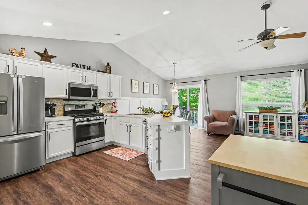 2970 Pebblestone Drive Georgetown Charter Township MI 49426