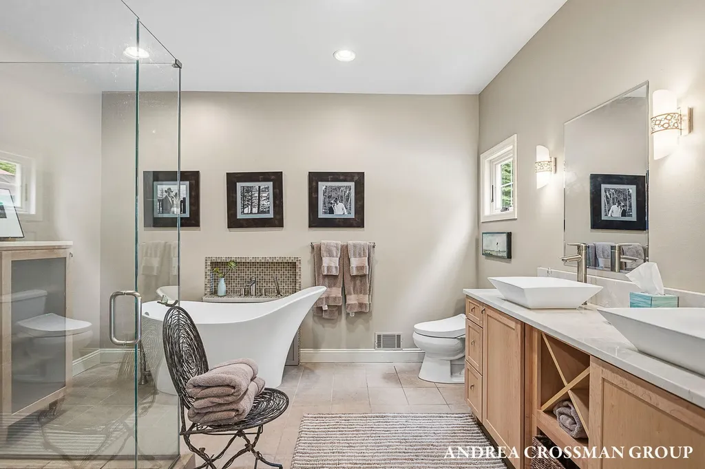2338 Lakeshore Drive Ganges Township MI 49408