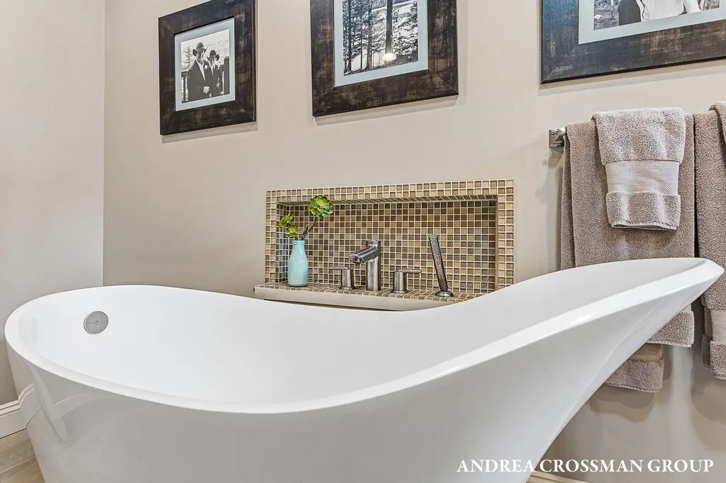 2338 Lakeshore Drive Ganges Township MI 49408