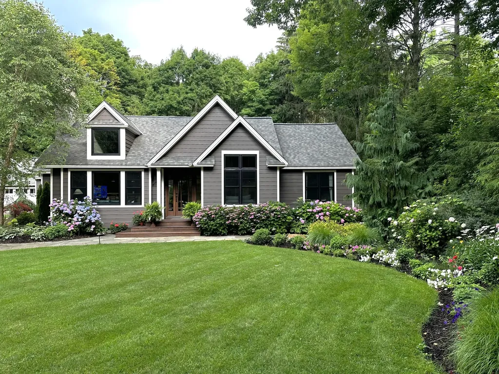 2338 Lakeshore Drive Ganges Township MI 49408