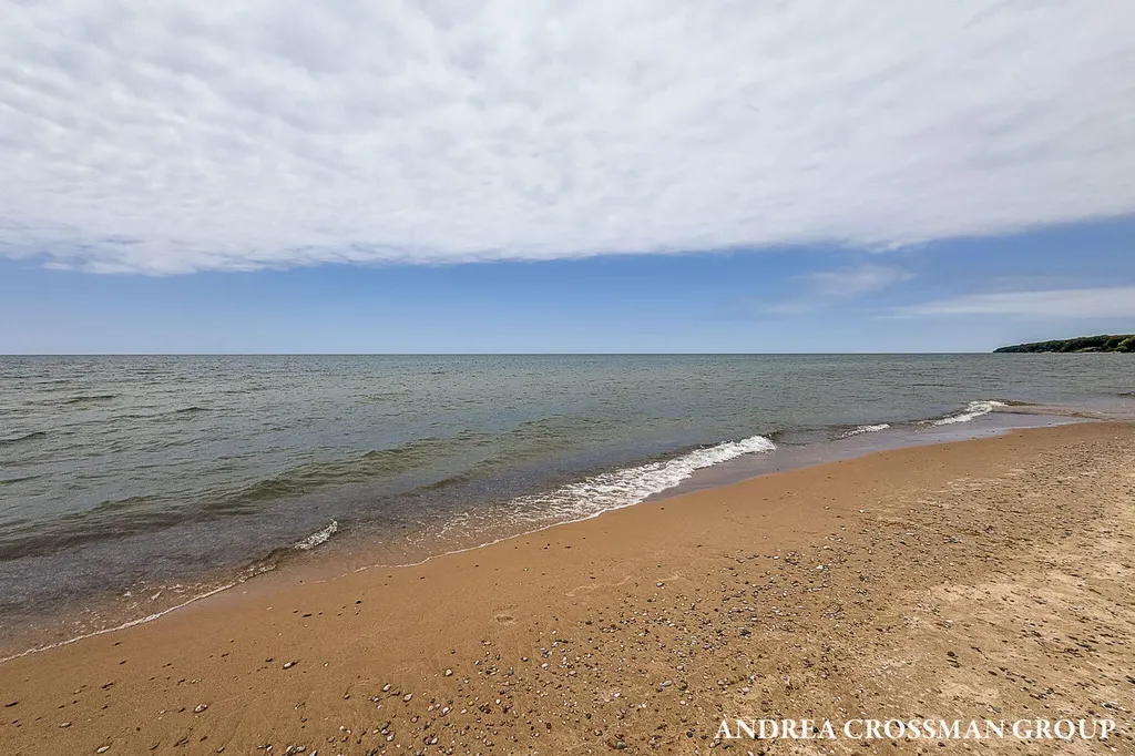 2338 Lakeshore Drive Ganges Township MI 49408
