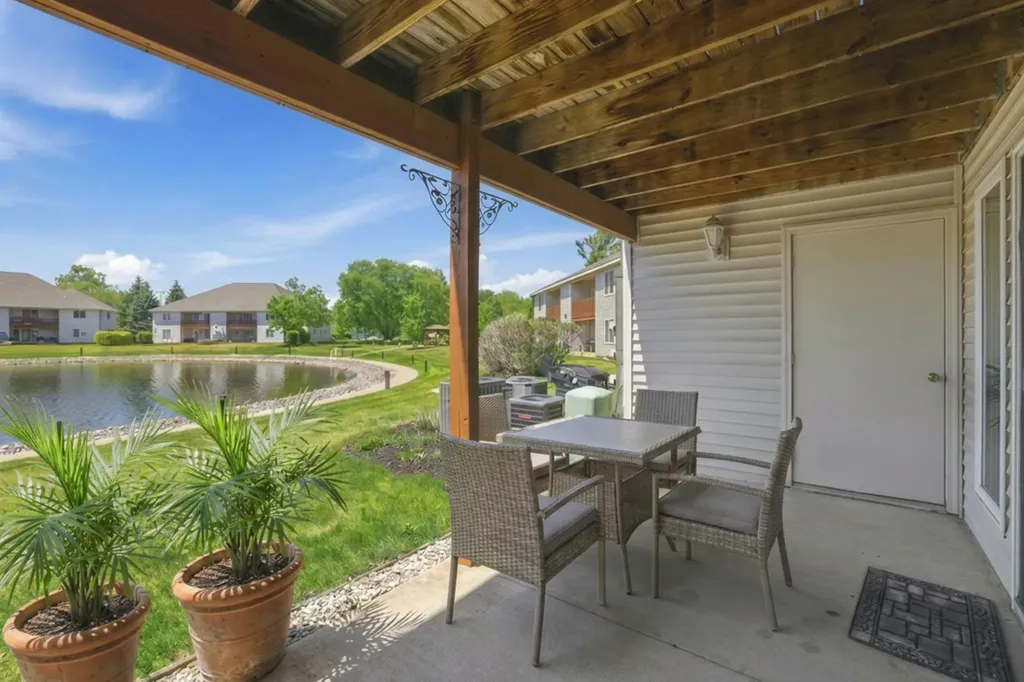 3153 E Crystal Waters Drive Holland Charter Township MI 49424