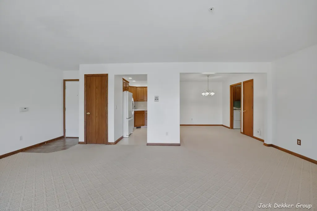 3153 E Crystal Waters Drive Holland Charter Township MI 49424