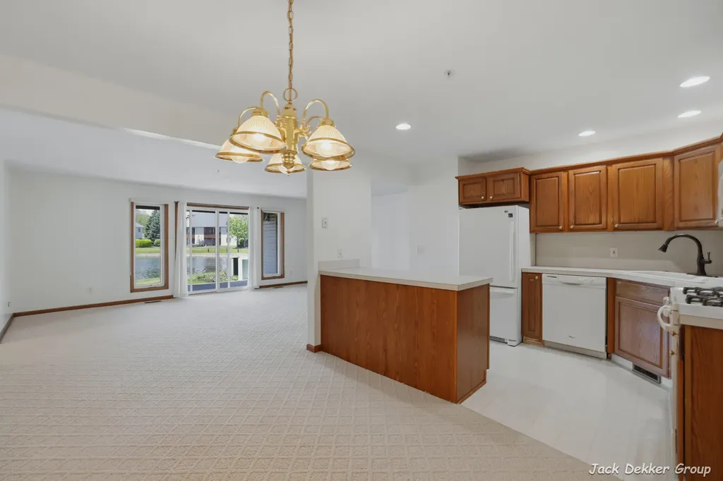 3153 E Crystal Waters Drive Holland Charter Township MI 49424