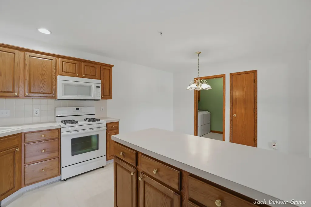 3153 E Crystal Waters Drive Holland Charter Township MI 49424