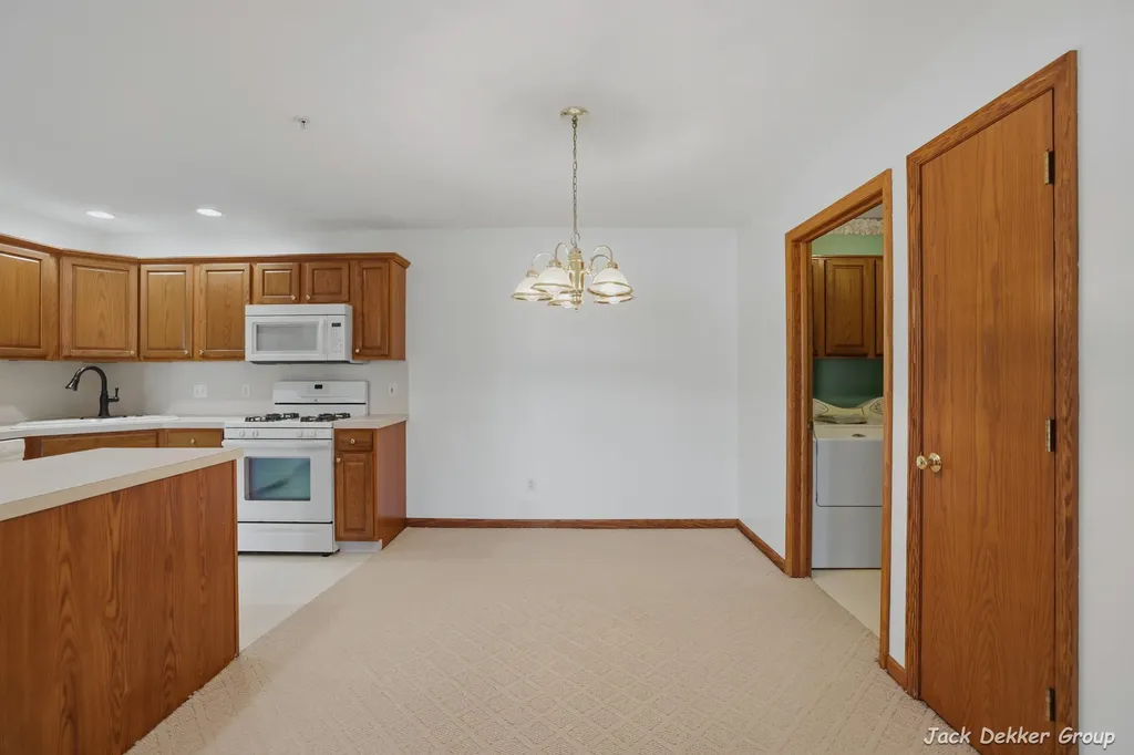 3153 E Crystal Waters Drive Holland Charter Township MI 49424