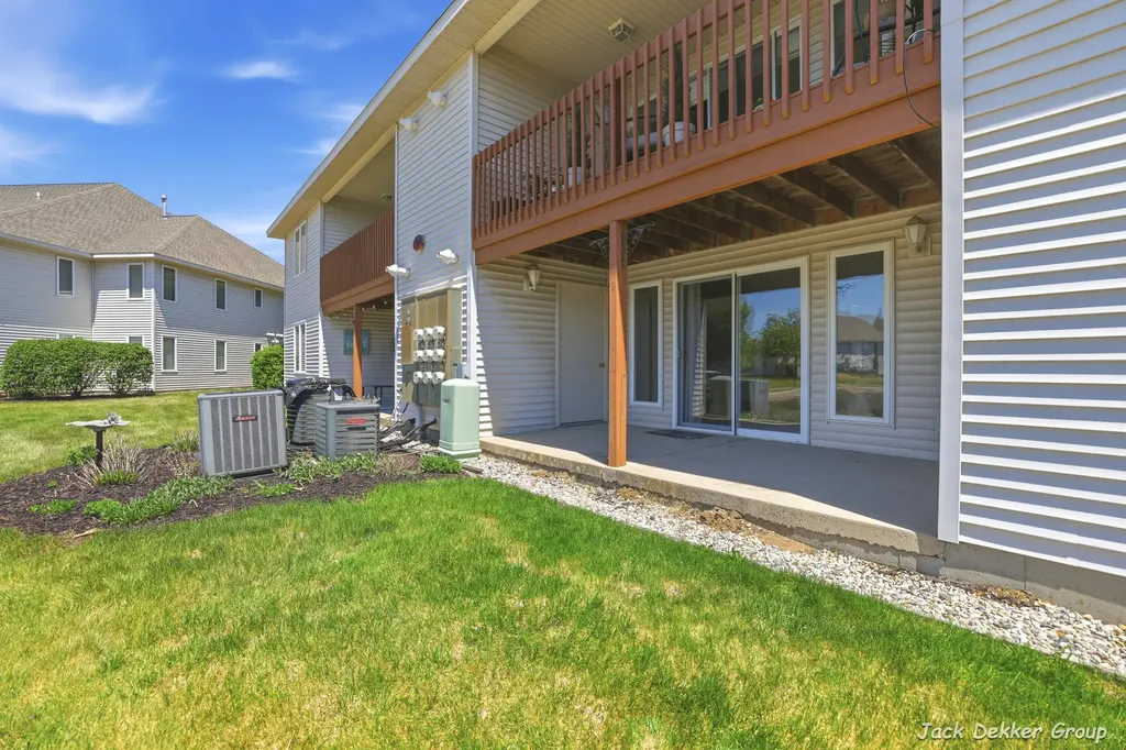 3153 E Crystal Waters Drive Holland Charter Township MI 49424