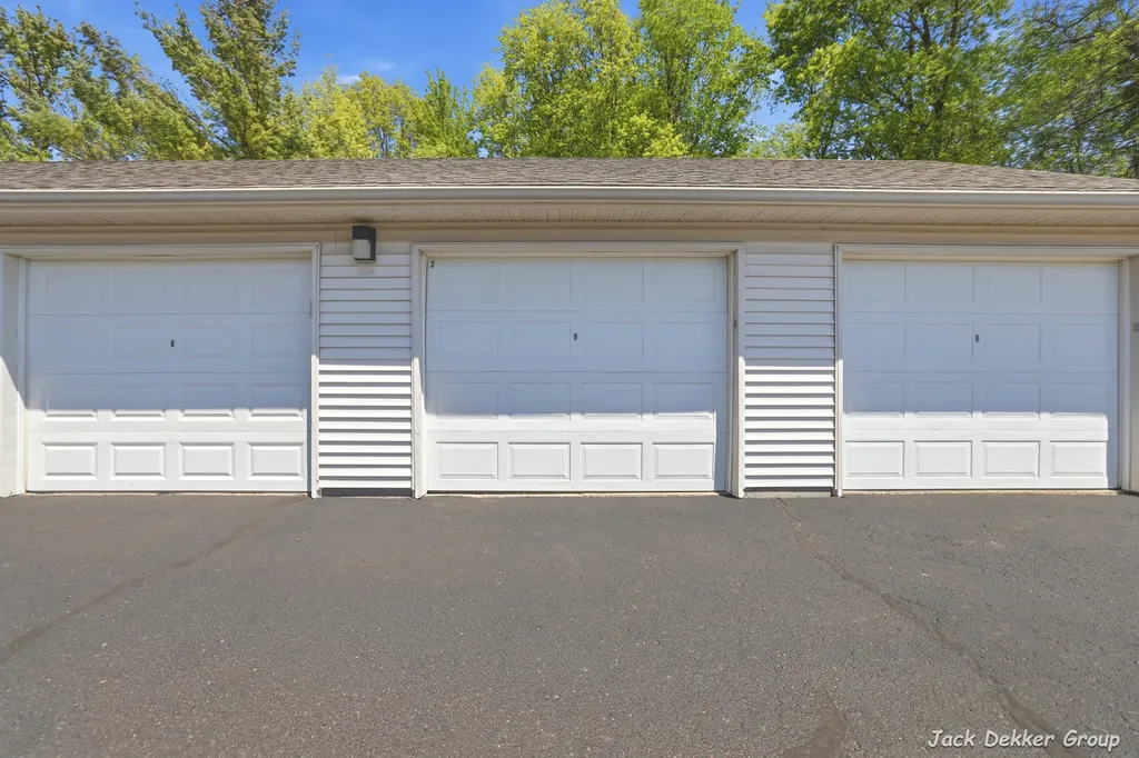 3153 E Crystal Waters Drive Holland Charter Township MI 49424