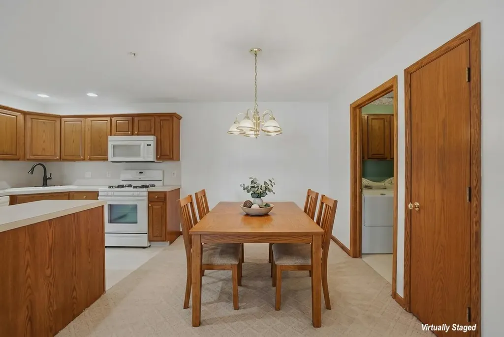 3153 E Crystal Waters Drive Holland Charter Township MI 49424
