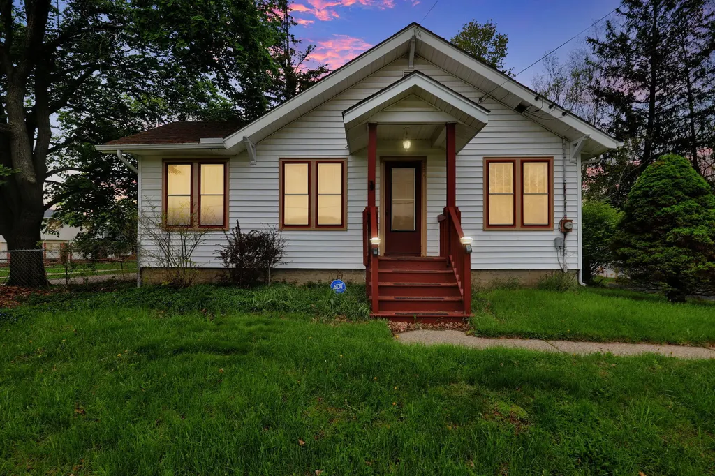 4308 Pleasant Grove Road Lansing City MI 48910