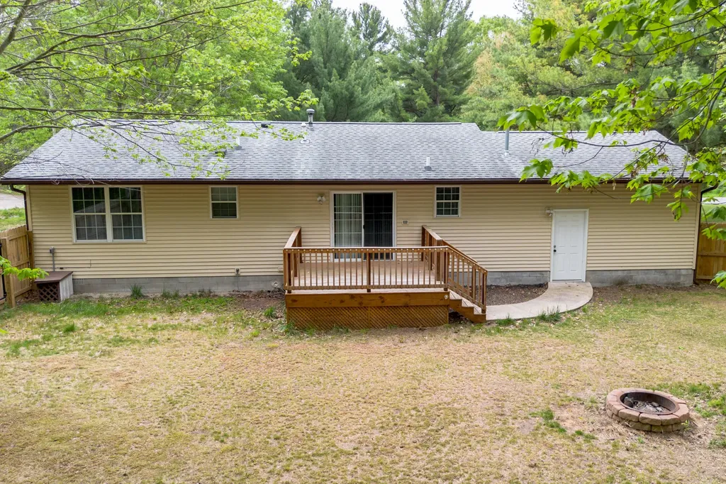 2908 Genesee Avenue Muskegon Charter Township MI 49442