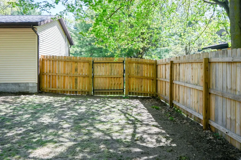 2908 Genesee Avenue Muskegon Charter Township MI 49442