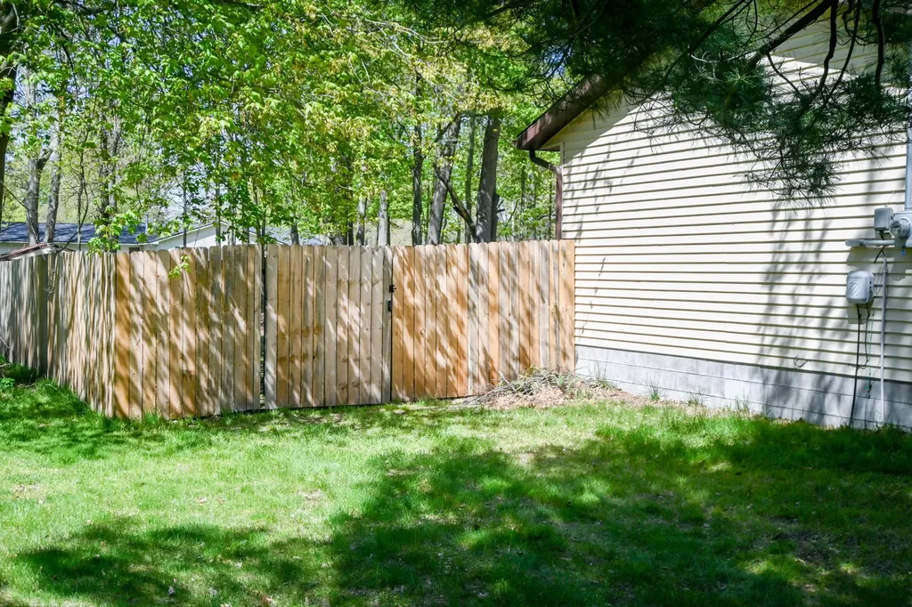 2908 Genesee Avenue Muskegon Charter Township MI 49442