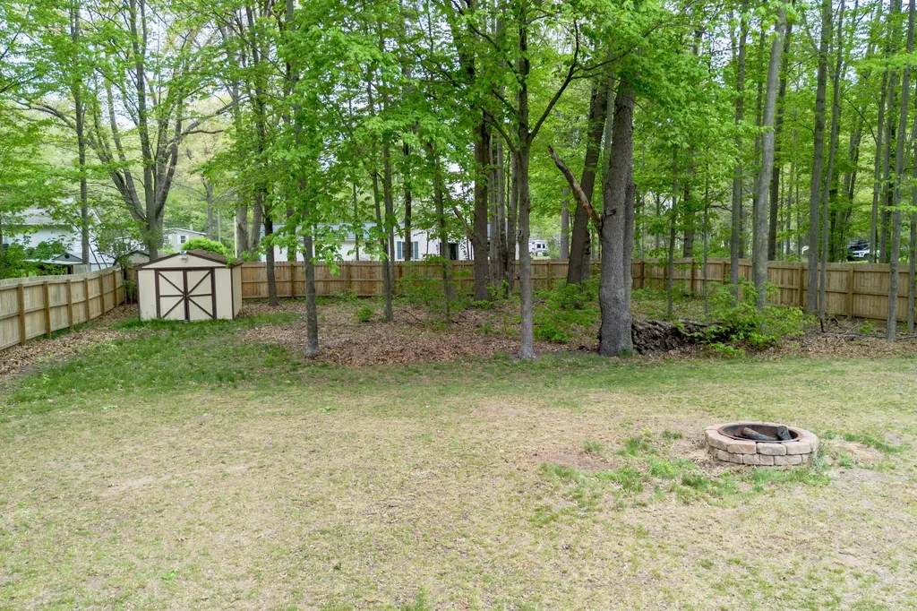 2908 Genesee Avenue Muskegon Charter Township MI 49442