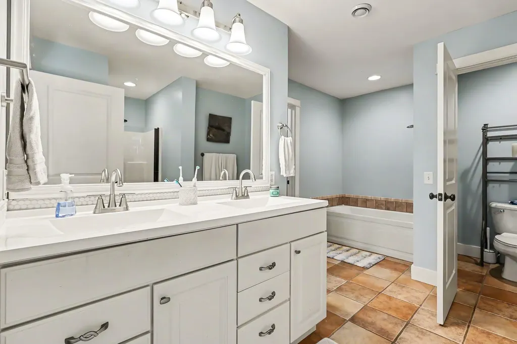 275 Boulder Drive Norton Shores City MI 49444
