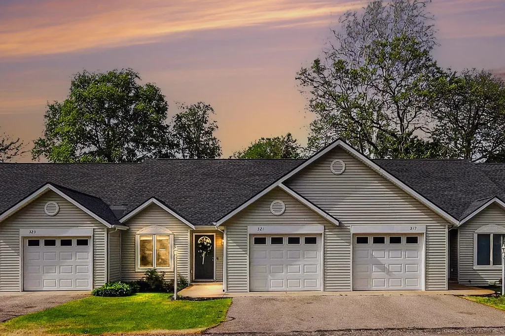 321 Nestlewood Drive Holland Charter Township MI 49424