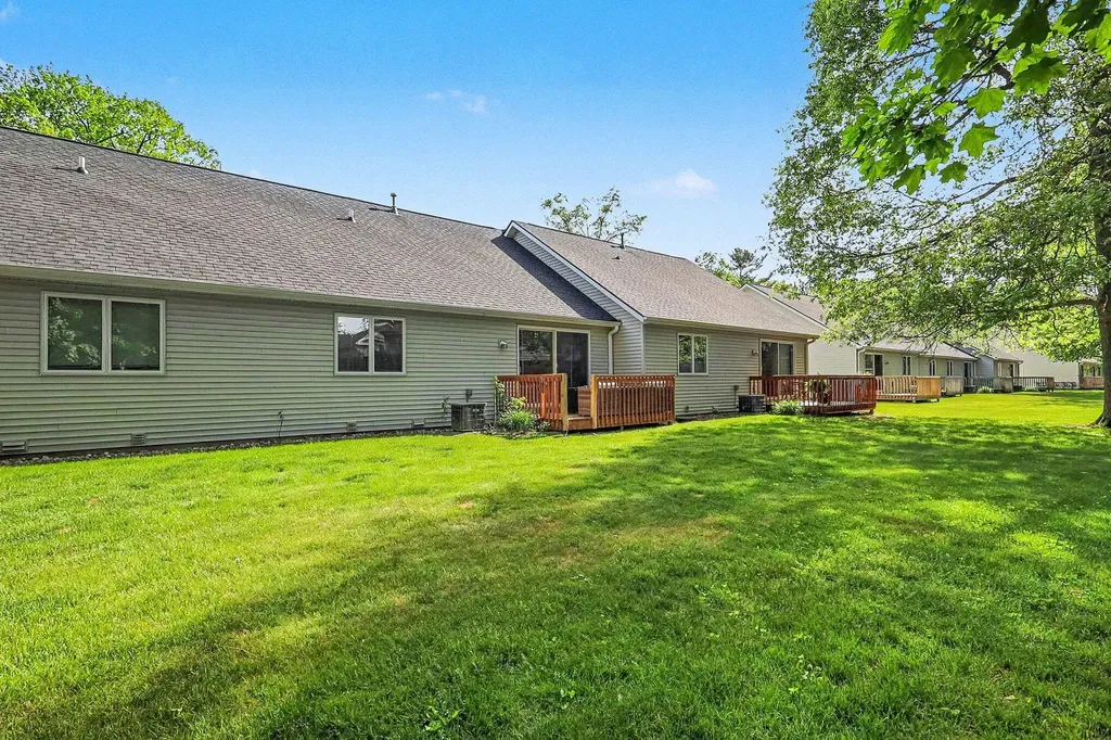 321 Nestlewood Drive Holland Charter Township MI 49424
