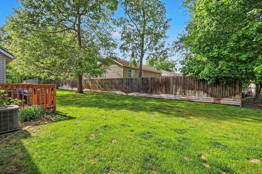 321 Nestlewood Drive Holland Charter Township MI 49424