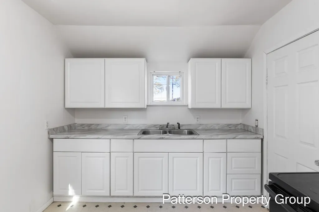2107 8th Street Muskegon Heights City MI 49444