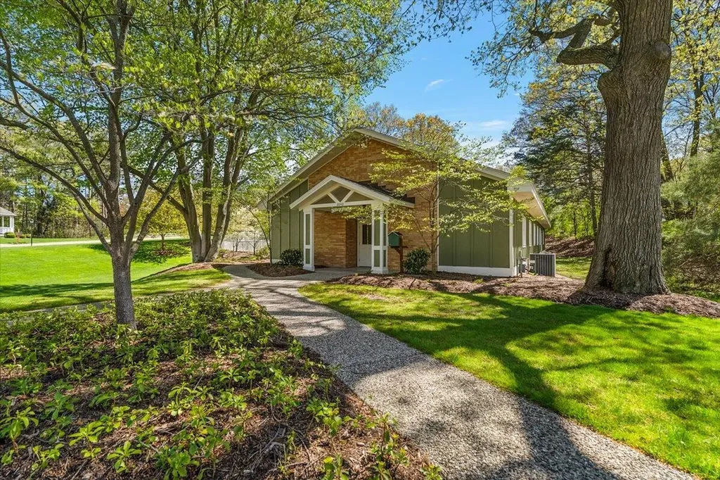 361 Scouts Hill Park Township MI 49424
