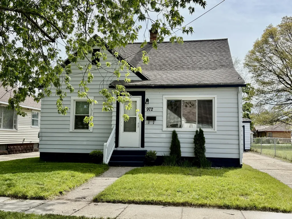 972 Stevens Street Muskegon City MI 49442