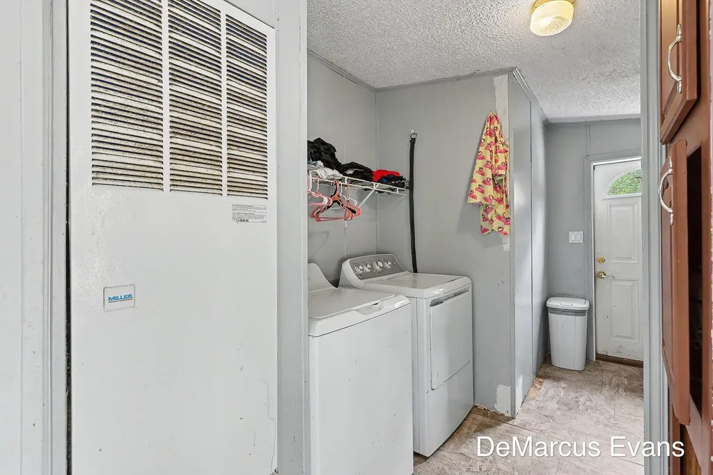 1575 S Brooks Road Muskegon Charter Township MI 49442