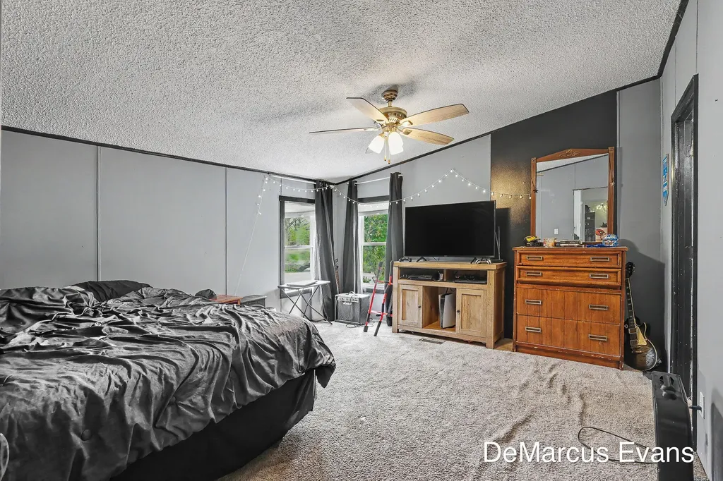 1575 S Brooks Road Muskegon Charter Township MI 49442