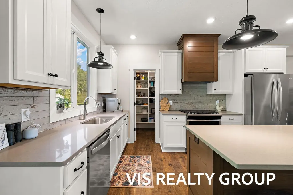 6318 Eaglewood Drive Blendon Township MI 49426