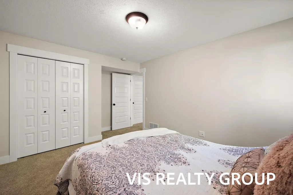 6318 Eaglewood Drive Blendon Township MI 49426