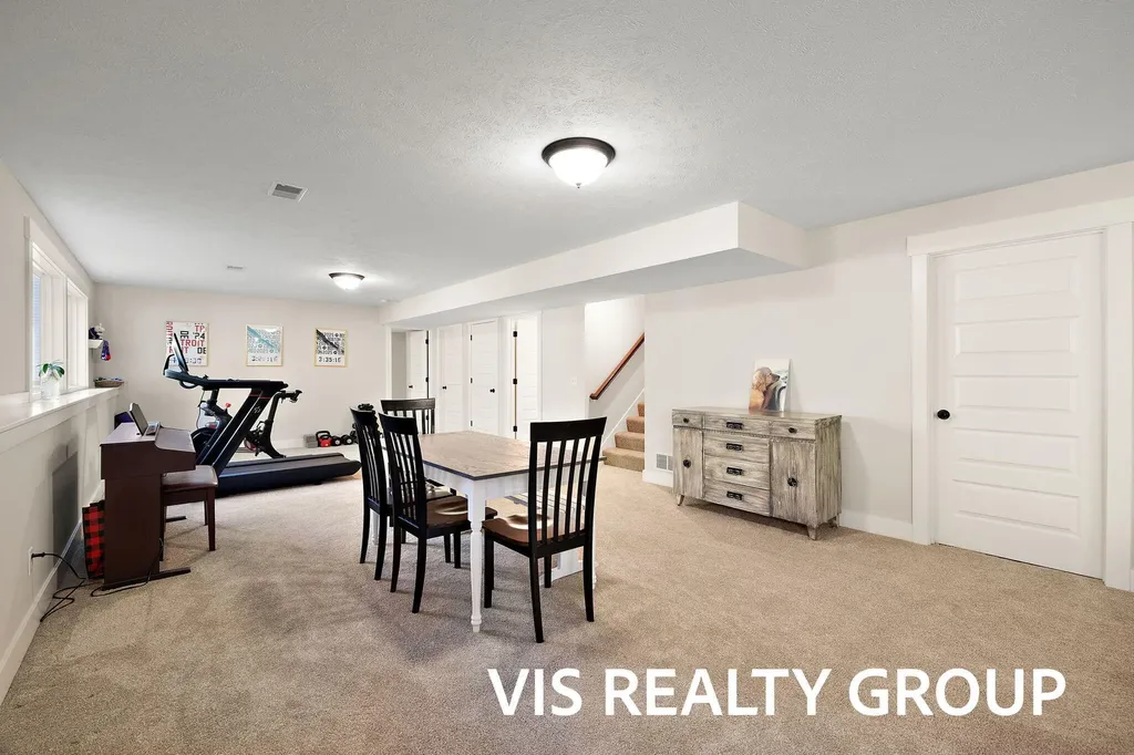 6318 Eaglewood Drive Blendon Township MI 49426