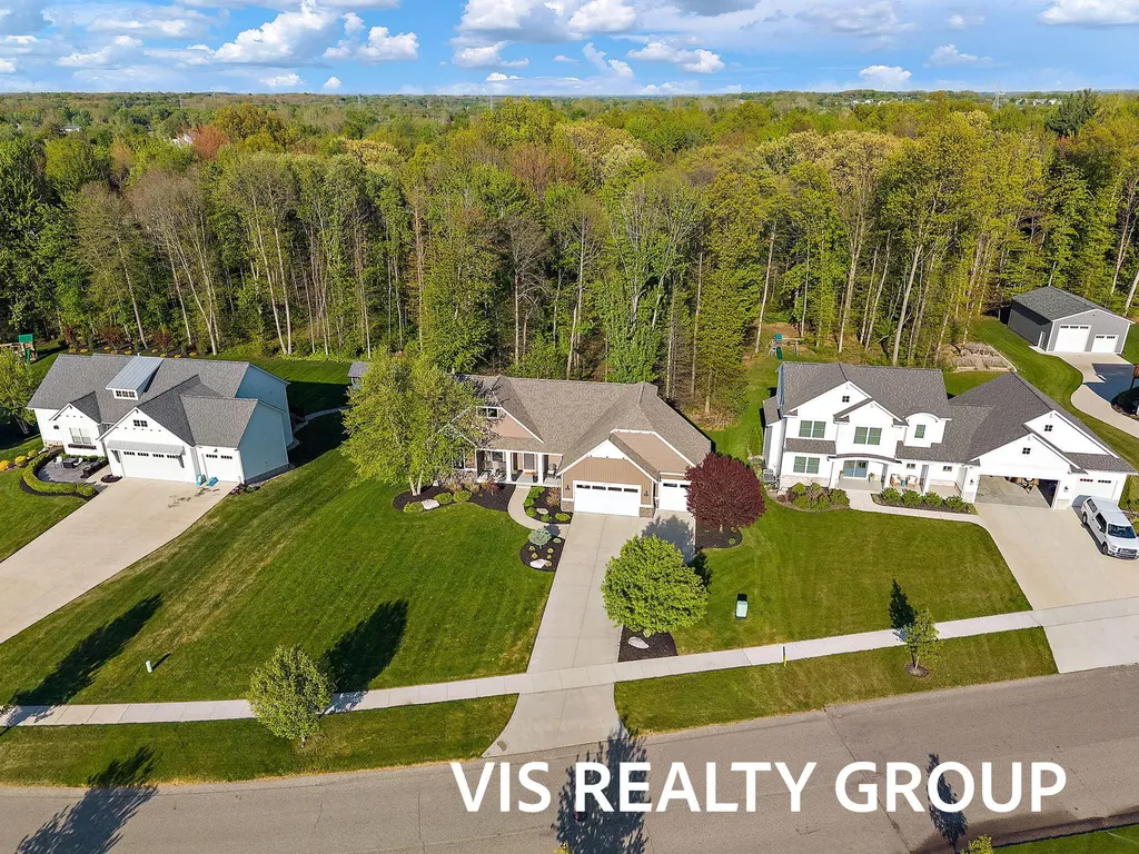 6318 Eaglewood Drive Blendon Township MI 49426