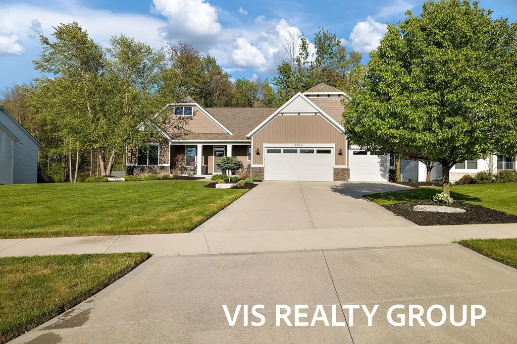 6318 Eaglewood Drive Blendon Township MI 49426
