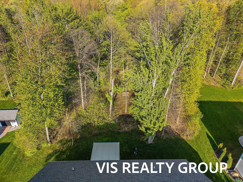 6318 Eaglewood Drive Blendon Township MI 49426
