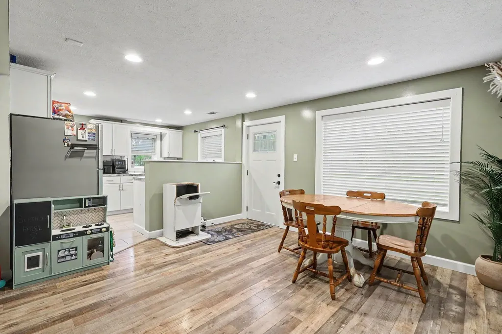 2061 Southland Drive Muskegon Charter Township MI 49442