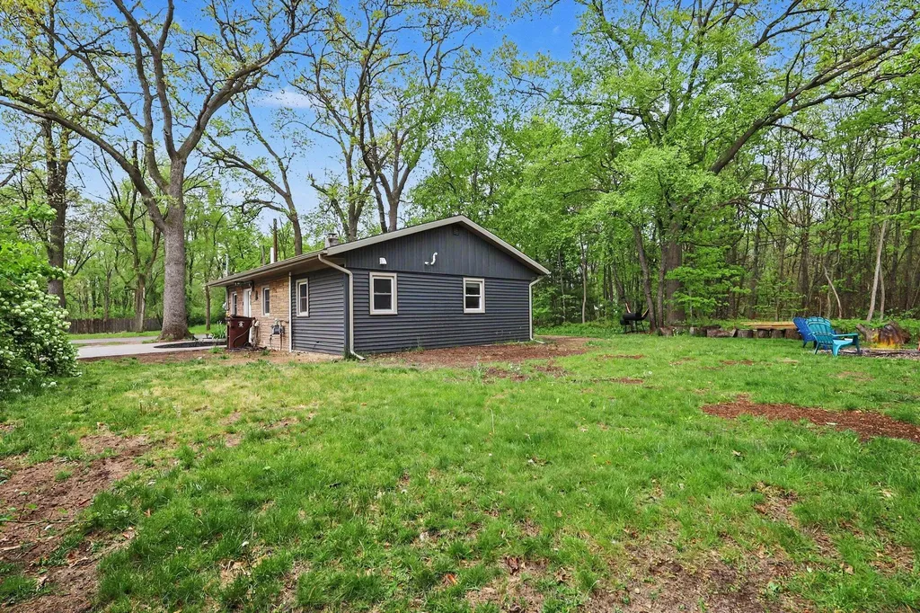 2061 Southland Drive Muskegon Charter Township MI 49442