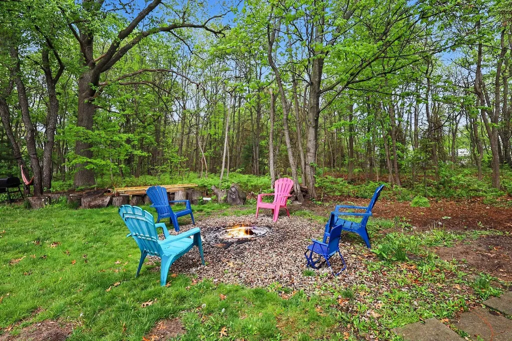 2061 Southland Drive Muskegon Charter Township MI 49442