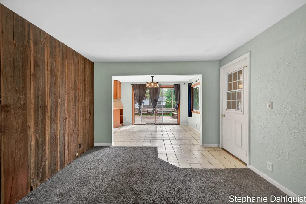 1490 Sunview Street Laketon Township MI 49445